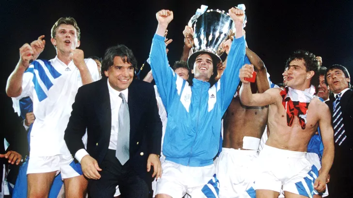Bernard Tapie Olympique Marseille. Președintele lui OM alături de jucători la câștigarea Champions League