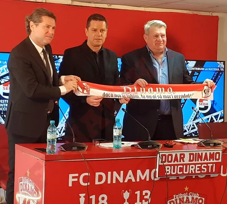 Florin Raducioiu, Flavius Stoican, Iuliu Muresan cu fular Dinamo