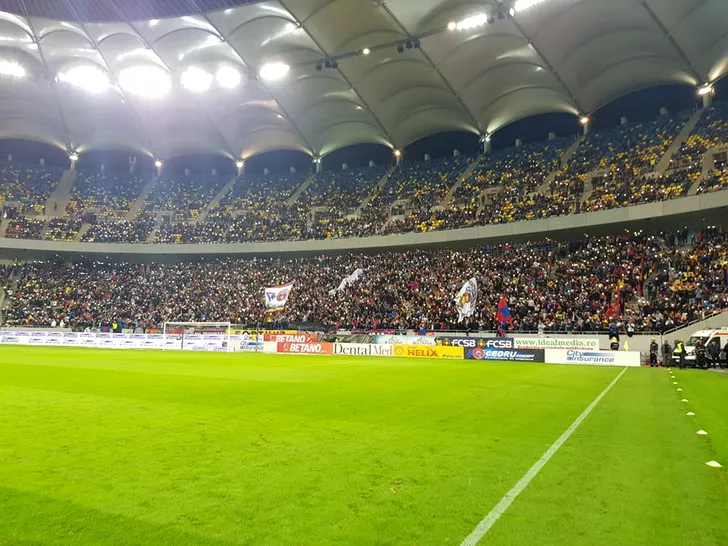 Ne-a fost dor! FCSB - Dinamo, derby-ul pe care toți l-am dorit! Momentul emoționant cu ultrașii celor două echipe, artificii pe teren și controversele de la final (9)