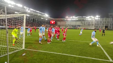Radu Petrescu a anulat cu VAR un penalty in Dinamo  FC Voluntari Verdictul specialistului Update