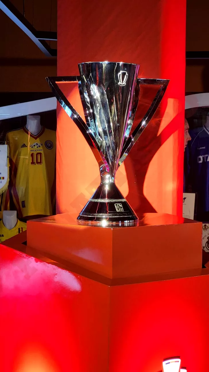 Trofeul SuperLiga, prezentare fastuoasă la Muzeul Fotbalului