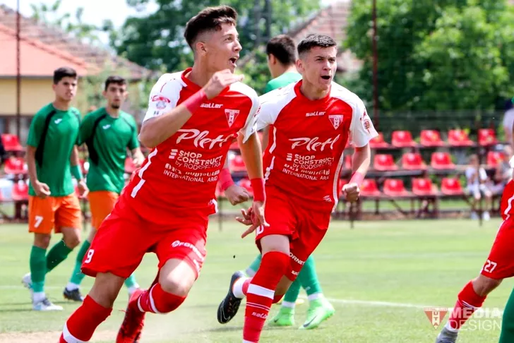 David Miculescu se bucură după un gol marcat