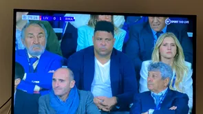 Ion Tiriac si Mircea Lucescu privilegiati pe Stade de France Au vazut Liverpool 8211 Real Madrid chiar de langa Ronaldo