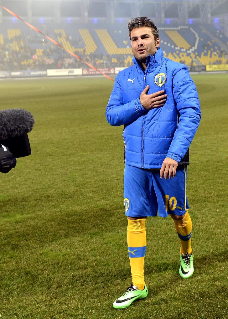 FOTBAL:PREZENTARE ADRIAN MUTU LA FC PETROLUL PLOIESTI (14.01.2014)