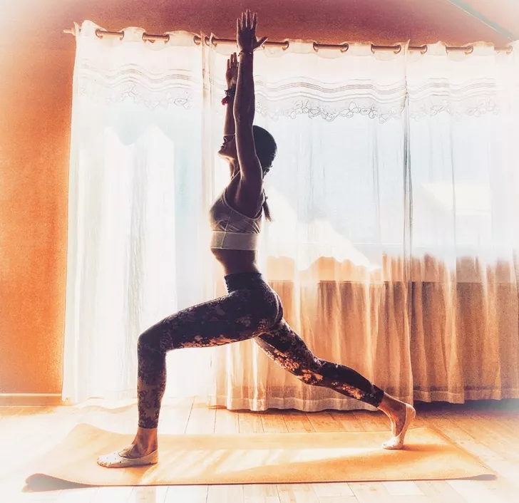 Ana Bogdan, făcând yoga. FOTO: instagram (@_ana.bogdan_)