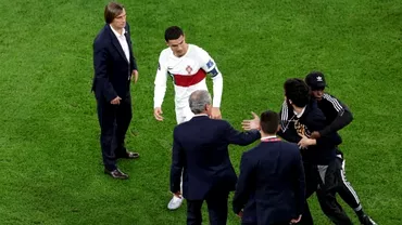 Un fan a intrat pe teren si sa indreptat spre Cristiano Ronaldo dupa eliminarea Portugaliei Cum a reactionat superstarul Video