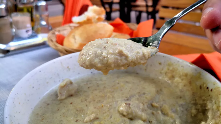 Supa crema de mici preparatul care revolutioneaza bucataria romaneasca Are doar 3 ingrediente si costa 12 lei