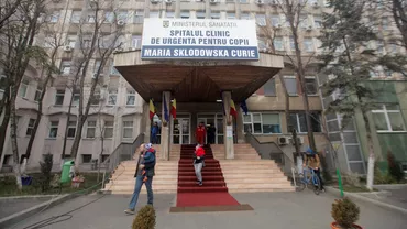 Un copil din Ucraina si tatal sau salvati de medicii romani Cei doi au fost operati la spitale din Bucuresti