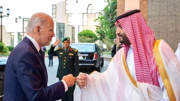 Video Joe Biden nu a dat mana cu printul saudit Mohammed bin Salman Momentul a devenit viral