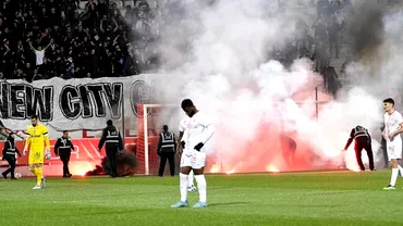Stirile zilei din sport vineri 22 aprilie Un meci din liga a doua franceza intrerupt definitiv din cauza fumigenelor Video