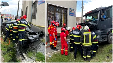 Accident grav cu patru raniti in Sibiu O masina a fost proiectata in sant doua victime sunt incarcerate