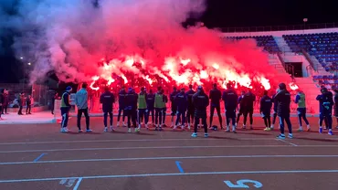 Ultrasii lui FC U Craiova show la antrenament inaintea derbyului cu Dinamo
