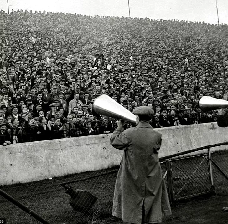 Fotografii rare din fotbal. 12 octombrie 1935: Stamford Bridge, Londra. Chelsea – Arsenal 1-1