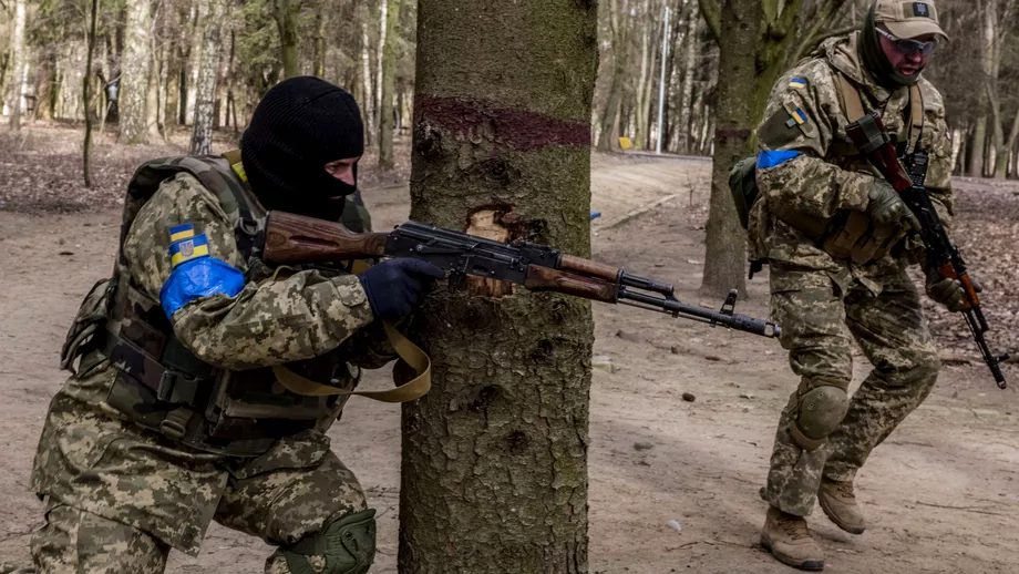 Mircea Geoana despre armata din Ucraina Este una de tip NATO Iam antrenat ani de zile