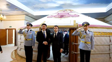 Franta cauta uraniu in stepele Mongoliei Diplomatia iurtei a lui Macron in aceasta tara izolata dar plina de resurse strategice