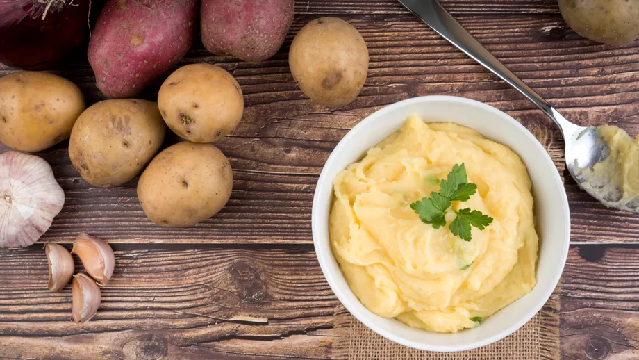 Ce sa pui in piureul de cartofi ca sa iasa foarte pufos Ingredientul care ii da si un gust deosebit