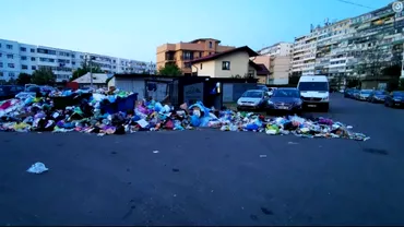Orasul important din Romania care sa umplut de gunoaie Locuitorii nu mai stiu ce sa faca E focar de infectie chiar langa scara blocului