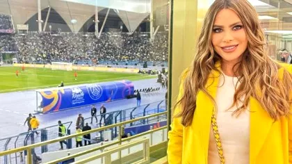 Sofia Vergara est allée au stade pour voir Messi et Ronaldo.  Quoi...