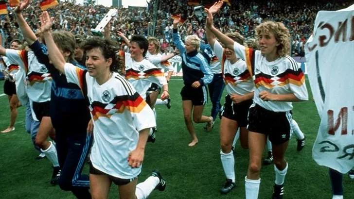 Germania, campioană europeană la fotbal feminin în 1989