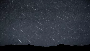 Se apropie Perseidele spectacolul unic intrun an Ploaie de meteoriti in noaptea de vineri spre sambata