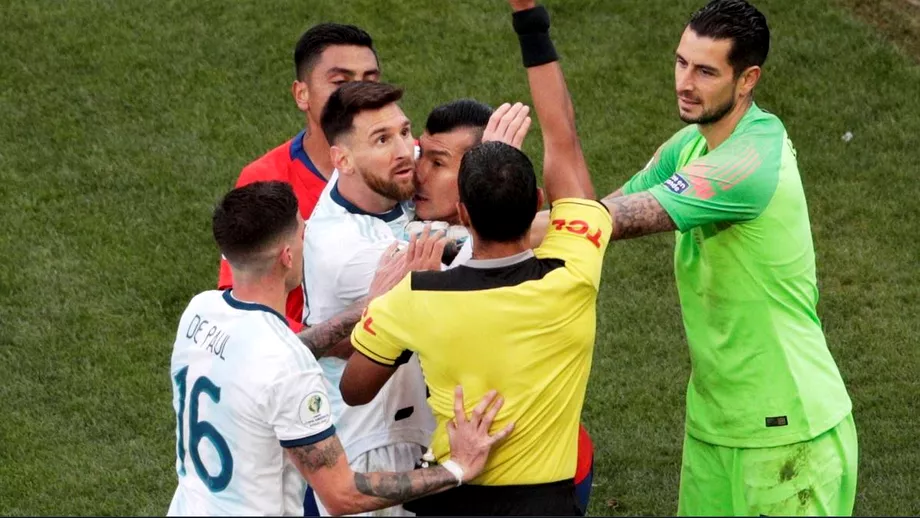Lionel Messi sia aflat pedeapsa pentru cartonasul rosu primit in Argentina  Chile 21 Ce decizie au luat sudamericanii