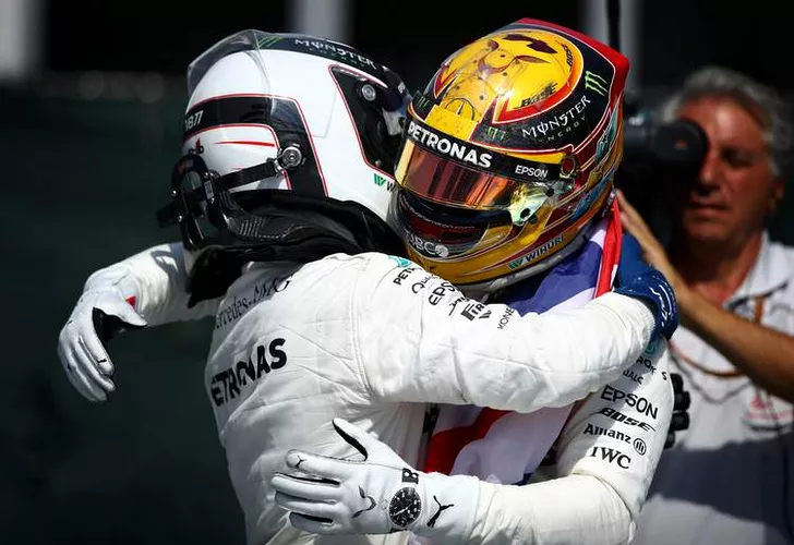 Mercedes 2019 are în Hamilton şi Bottas cei mai buni piloţi, doi prieteni buni