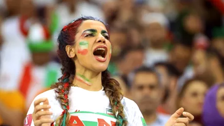 Iraniencele au facut spectacol la Campionatul Mondial Fanele se tem insa ca au fost spionate si vor avea probleme la intoarcerea in tara
