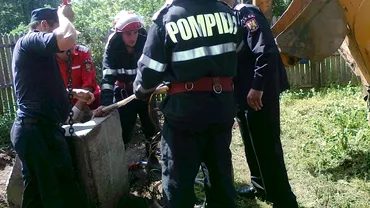 Un băiat din Botoșani s-a înecat în fântâna casei. Părinții i-au găsit șlapii și tableta lângă puț