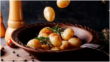 Cei mai buni cartofi noi facuti la tigaie Cat timp trebuie sai lasi pe foc ca sa iasa perfecti