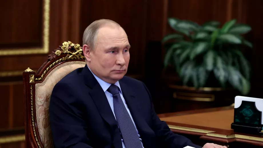 Putin se pregateste de sesiunea anuala de intrebari si raspunsuri Dmitri Peskov Data nu a fost inca stabilita