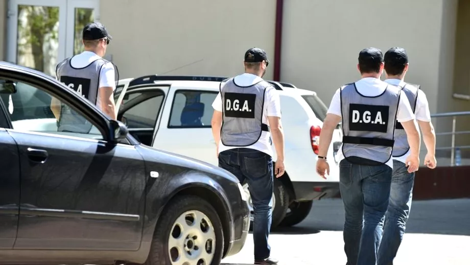 Misiune ca-n filme în Vama Borș. Un agent DGA a lucrat sub acoperire ca șofer de TIR pentru a prinde 6 polițiști corupți