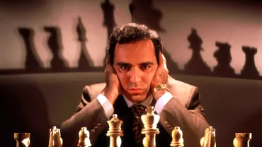 Kasparov Cat timp Putin ramane la putere Federatia Rusa trebuie izolata si economic dar si in arta si sport