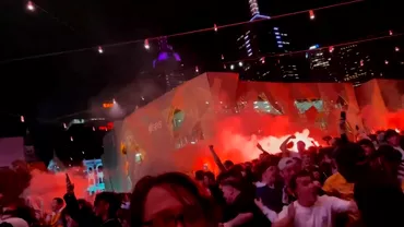 Revelion anticipat la Antipozi Mii de oameni au celebrat in zori calificarea Australiei in optimi la Mondialul din Qatar