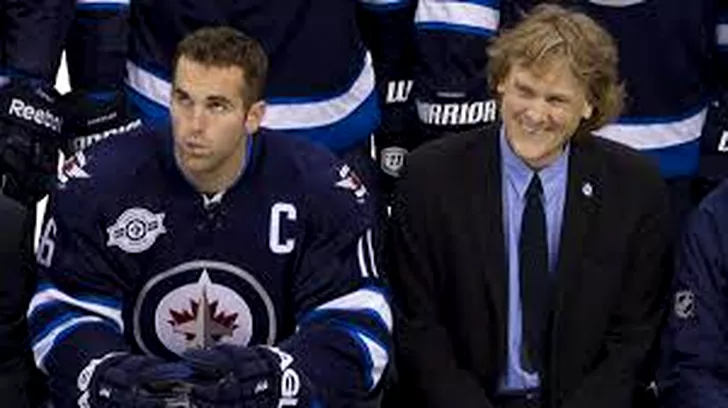 Locul 7: Familia David Thomson - 32,75 miliarde de euro. David Thomson este patronul echipei din NHL Winnipeg Jets. Sursa foto: JONATHAN HAYWARD/THE CANADIAN PRESS