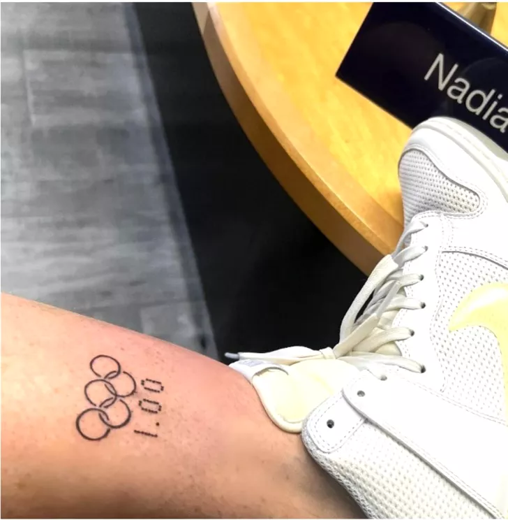 Nadia Comăneci tatuaj picior adidas