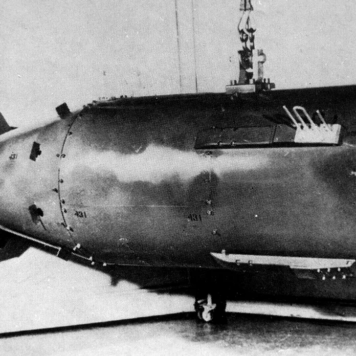 „Little Boy” sau „Băiețelul”, prima bombă atomică lansată (sursa hepta.ro)