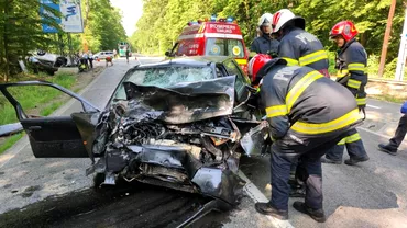 Accident tragic cu trei morti si doi raniti la Sibiu Soferul  nu a acordat prioritate