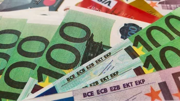Curs valutar BNR luni 14 noiembrie Euro ramane deasupra dolarului Update