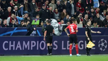 Istvan Kovacs pus la zid dupa erorile grave din Bayer Leverkusen  FC Porto Sai fie recunoscator experimentatului Paolo Valeri
