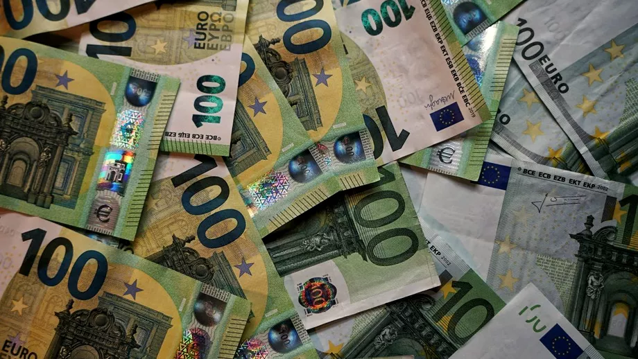 Curs valutar BNR vineri 24 martie Leul a pierdut pe linie in fata euro dolarului lirei si gramului de aur Update