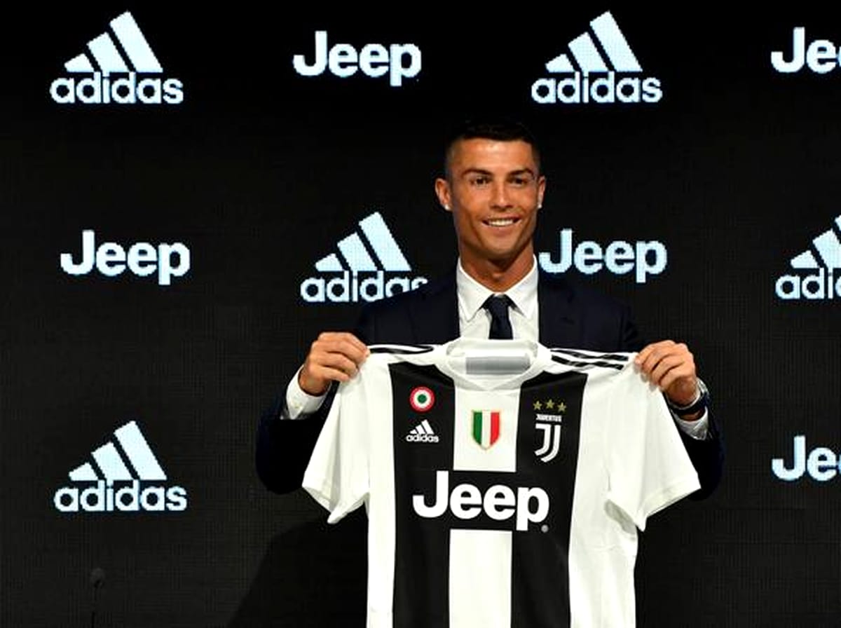 distort rear Are depressed Ronaldo bate orice record cu privire la vânzarea de tricouri la Juventus