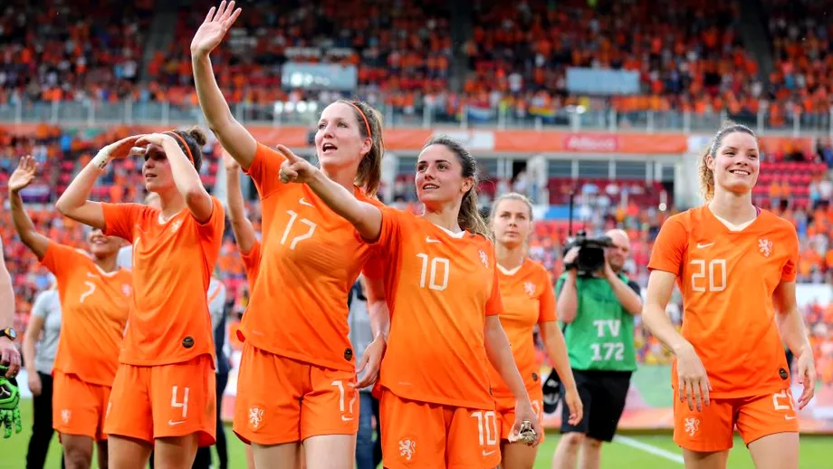 Deciziesoc in Olanda o femeie va juca fotbal intro echipa de barbati Este o provocare si asta ma emotioneaza mai mult
