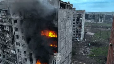 Razboi in Ucraina ziua 460 Atac masiv al rusilor asupra Kievului cu rachete balistice  O persoana a decedat si noua au fost ranite in urma unui atac aerian in regiunea Donetk