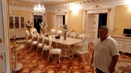 Imagini exclusive din palatul lui Momiță Bona de la Timișoara, intrat în posesia...