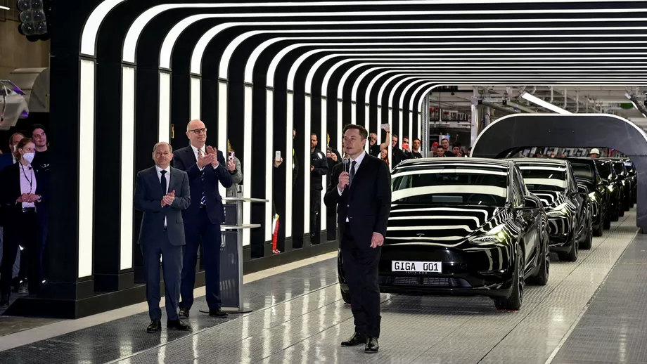 Cum arata megauzina Tesla din Germania Elon Musk sa dat in spectacol la inaugurarea fabricii de 7 miliarde de dolari