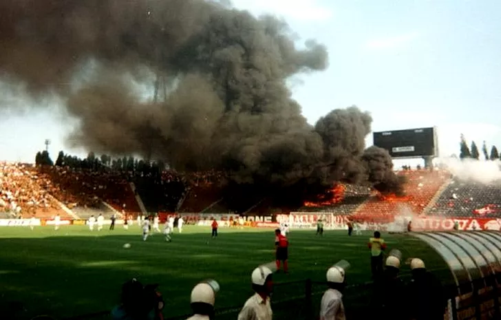 10 mai 1997, ziua în care fanii lui Dinamo au dat foc peluzei din Ghencea