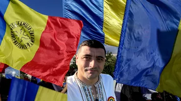 Steagul AUR scos in afara legii la initiativa lui Nicolae Ciuca Amenzi grele pentru ofensa adusa drapelului