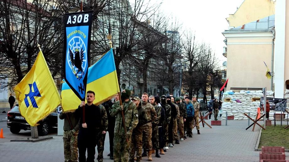 Militarii ucraineni din Mariupol lanseaza contraatacuri Batalionul Azov vrea sai strice planurile paradei de 9 Mai lui Vladimir Putin