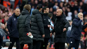 Klopp si Guardiola reactii de furie in Liverpool  Manchester City 10 Pep sa certat cu fanii de pe Anfield neamtul a urlat la arbitru si a fost eliminat Video