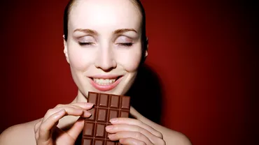 Ce se intampla cu corpul tau daca mananci ciocolata in fiecare zi Este uimitor